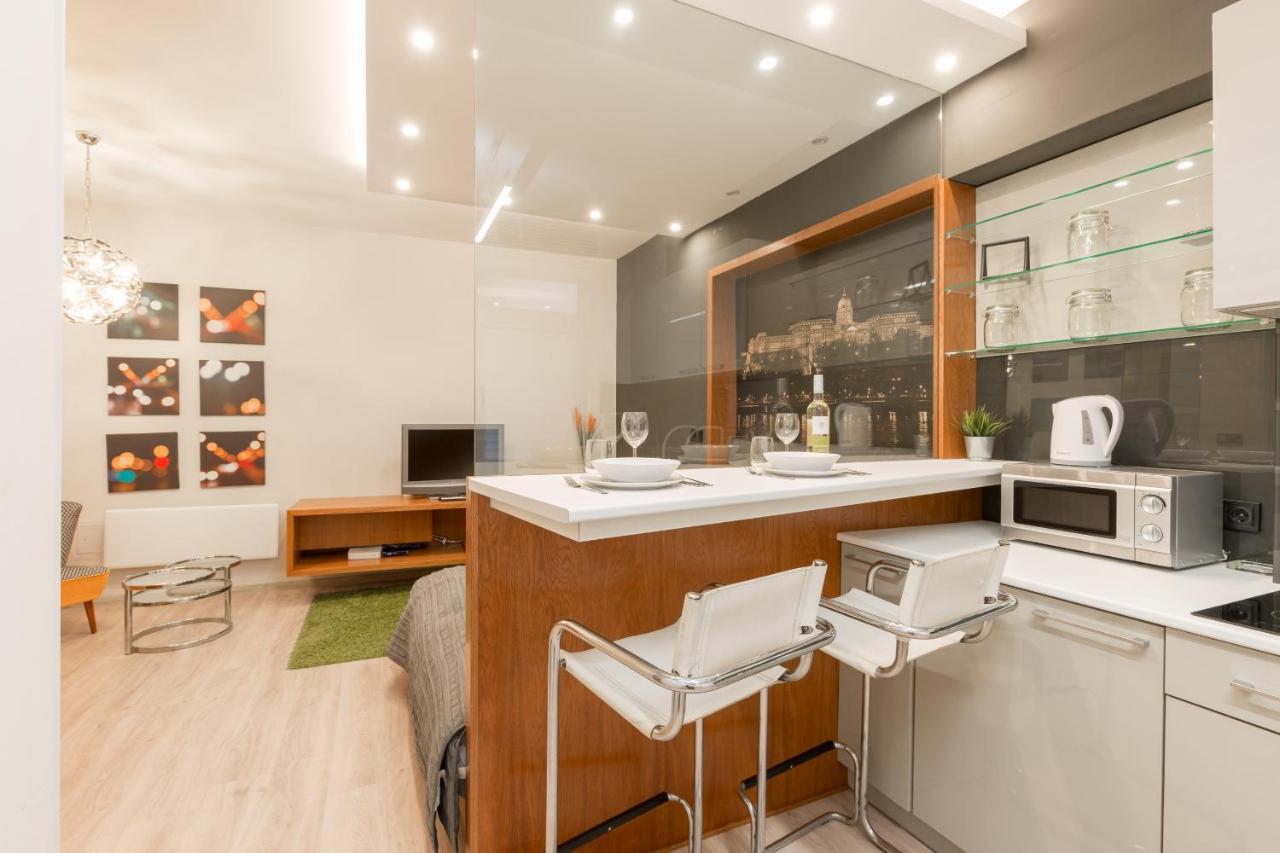 Retro Budapest Dream Suite Near The Danube Exterior foto